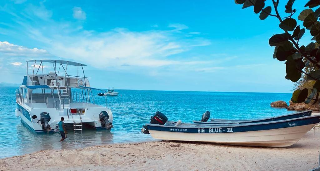 Hotel Sand Bay ปุนตารูเซีย ภายนอก รูปภาพ