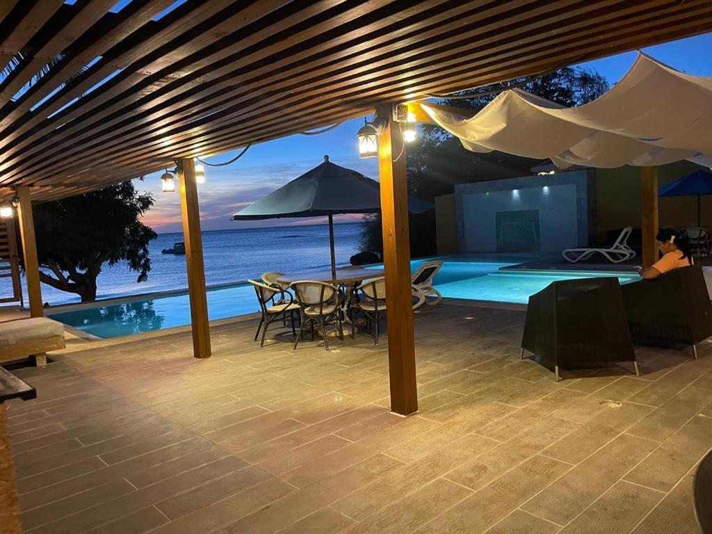 Hotel Sand Bay ปุนตารูเซีย ภายนอก รูปภาพ